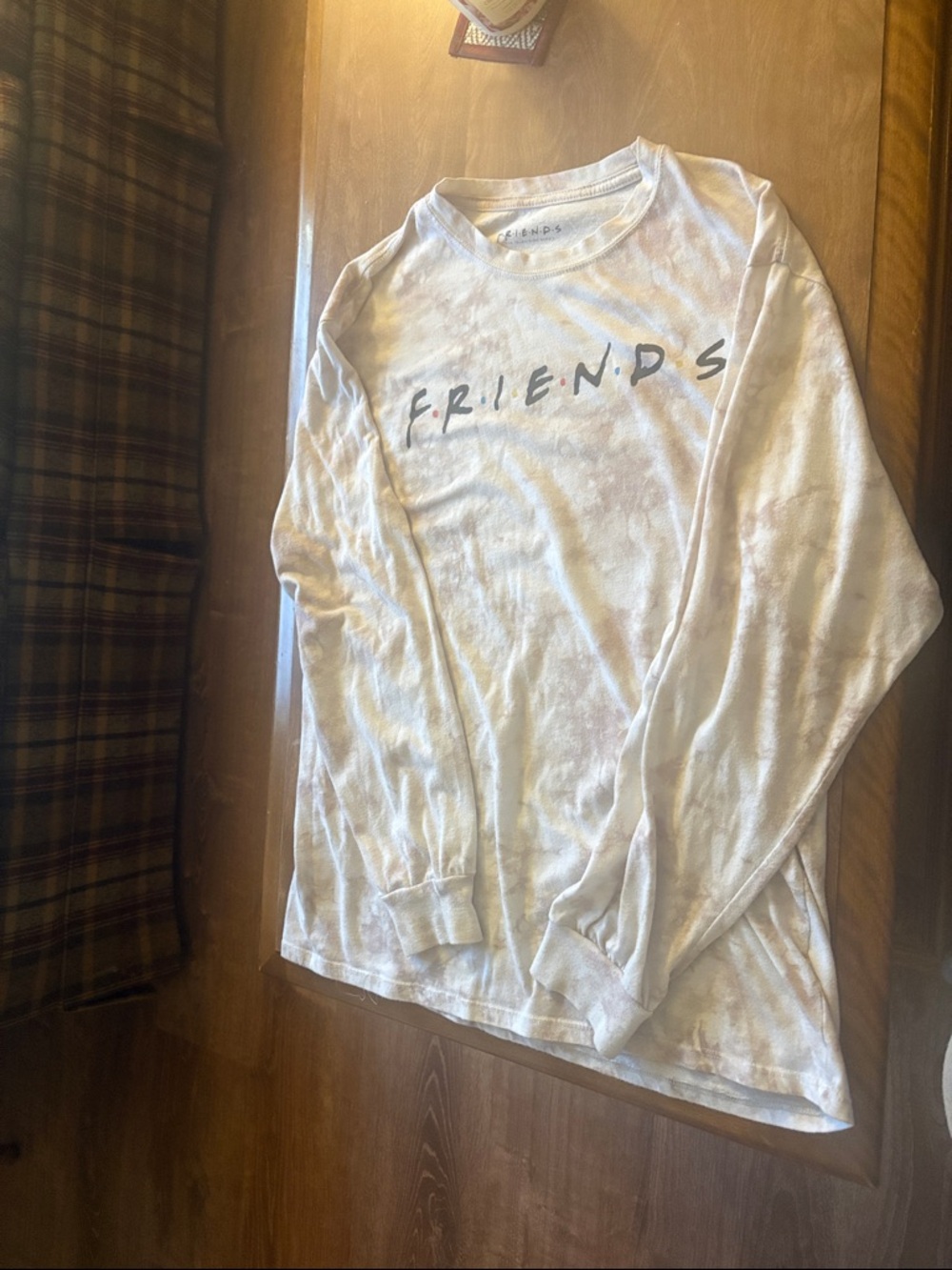 FRIENDS White Tie-Dye Long Sleeve Tee